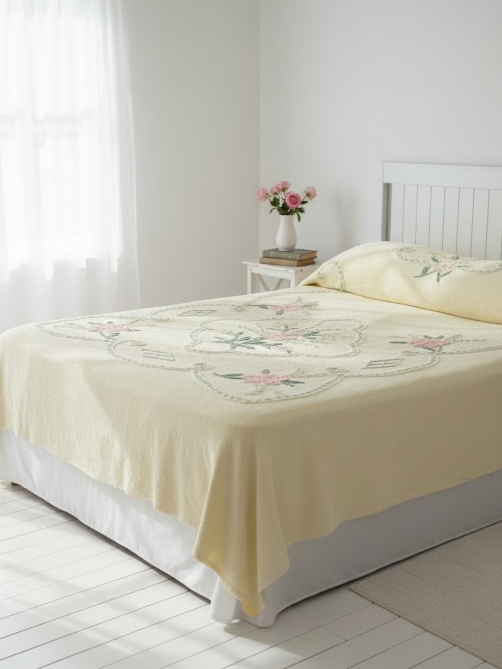 Vintage 50’s / 60's Floral Scroll Chenille Bedspread